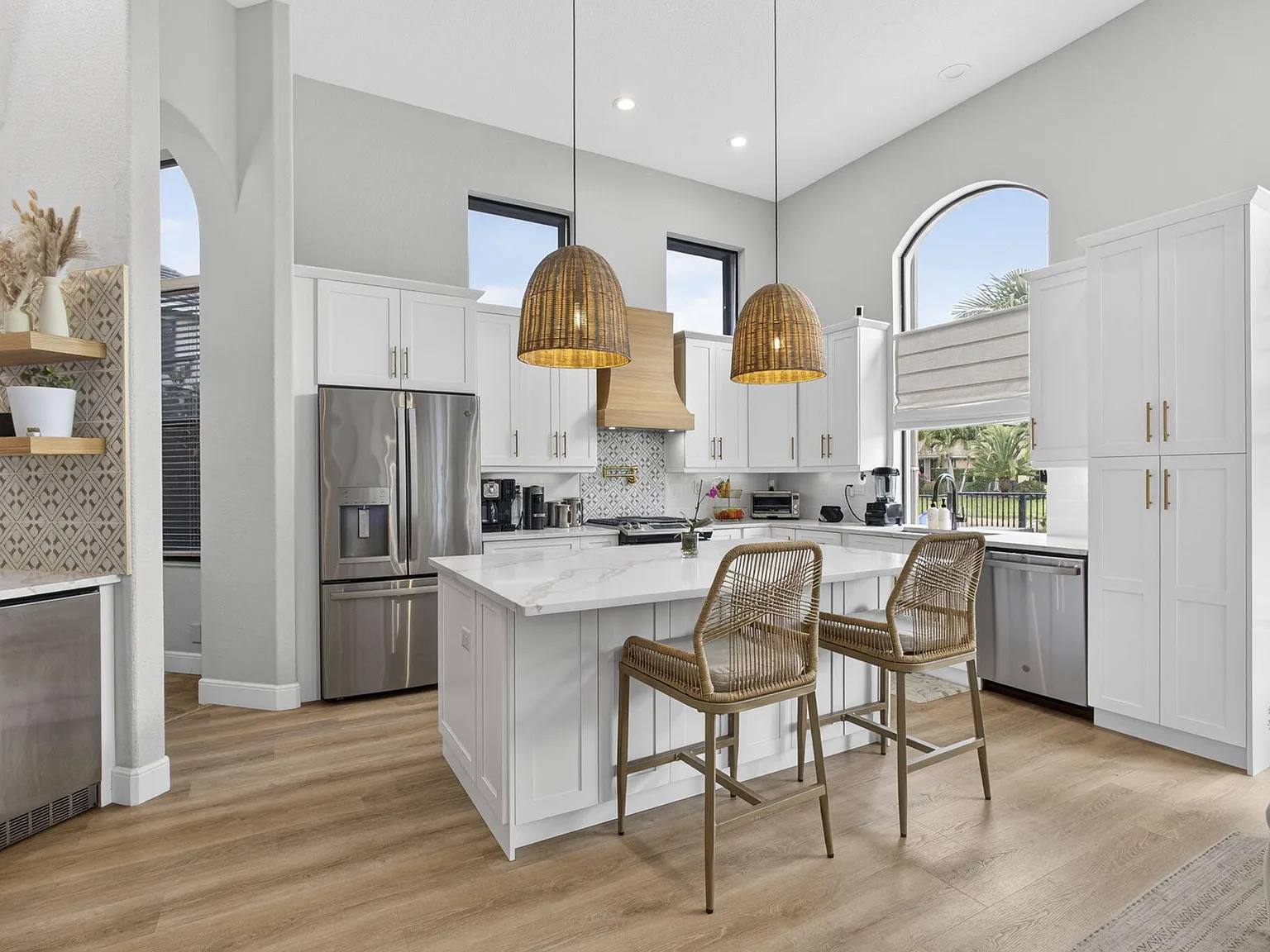 4 bed, 3.5 bath, 2469 sqft, $6,500 — Photo 3