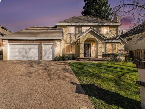 3207 Blackhawk Meadow Dr, Danville, CA 94506