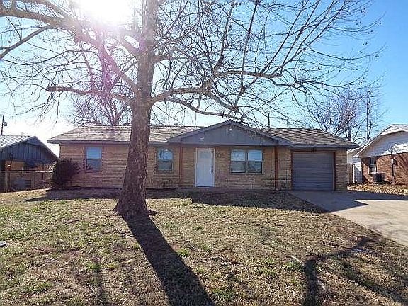 2nd image of 1204 4th Pl