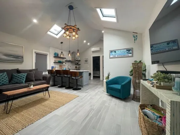 190 Beach 109th Street image 3 of 19