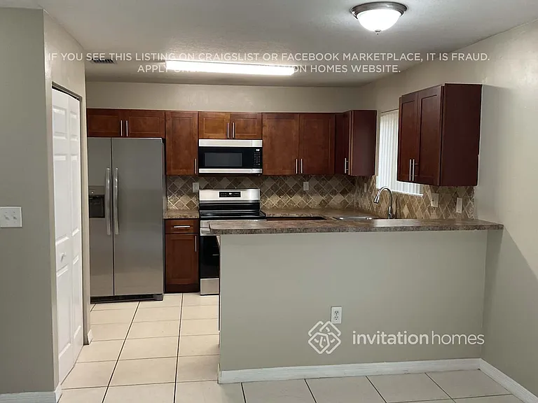 16261 SW 58th Ter — Photo 5
