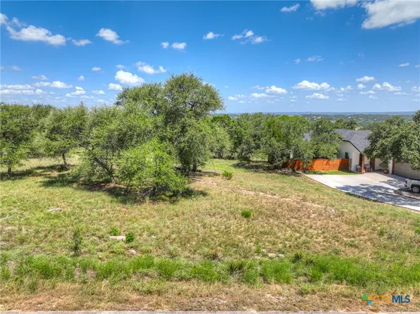 1633 Bella Vis, Canyon Lake, TX 78133