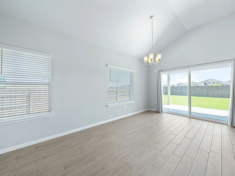 2412 Star Hill Rnch — Photo 12