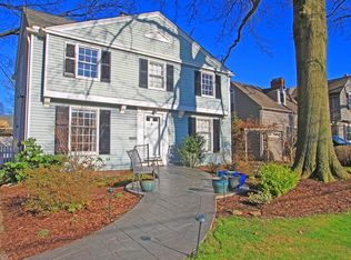 2743 Hampton Rd, Rocky River, OH 44116