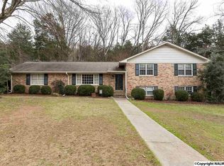 617 Cleermont Dr SE, Huntsville, AL 35801
