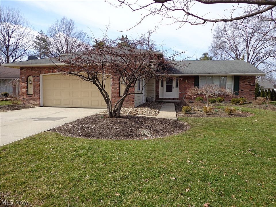 1st image of 15968 Wedgewood Ln