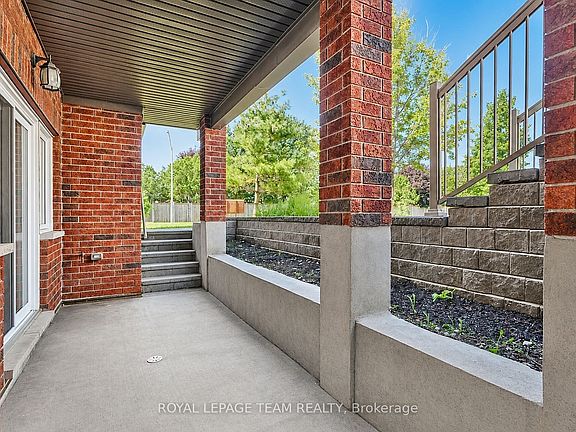 4th image of 105 Fraser Fields Way #H