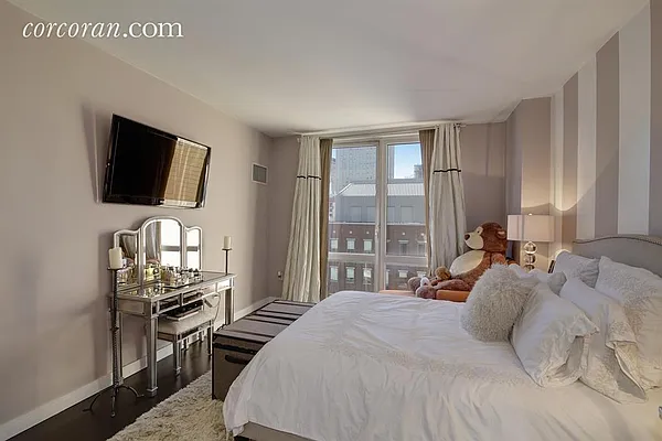 Sold by Corcoran | media 3