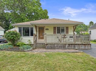 70 Ridgewood Rd, Rochester, NY 14626