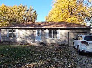 1621 Linn Ave, Marshall, MO 65340