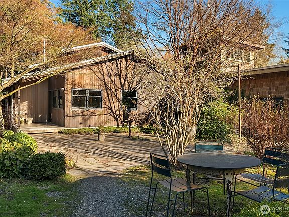 5th image of 15232 Vermontville Road SW