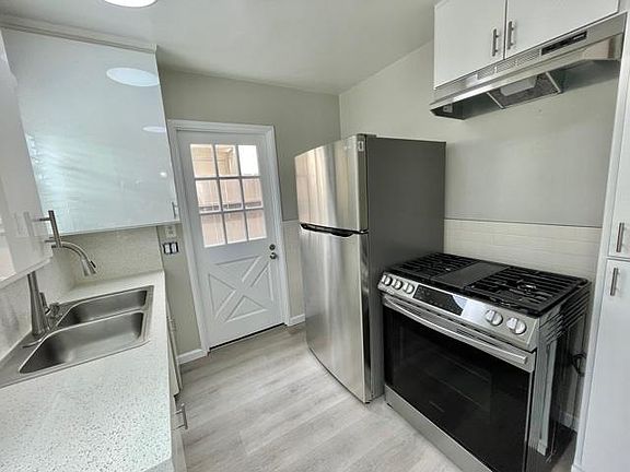 2nd image of 4331 Bancroft St