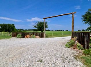 5026 Upper Montague Rd, Bowie, TX 76230