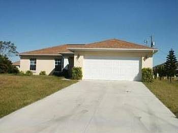 1st image of 2059 NE 20th St
