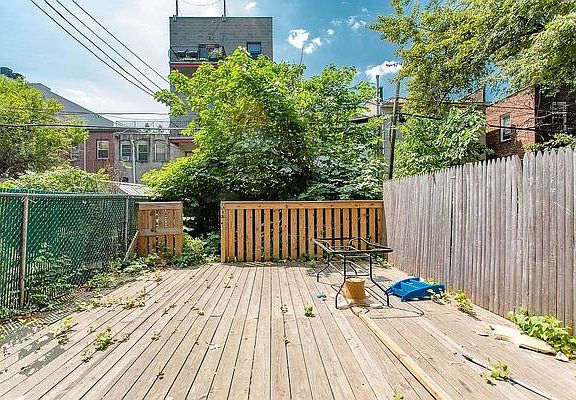 3rd image of 566 Willoughby Ave #1