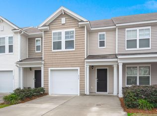 690 Hilchot Dr, Summerville, SC 29486