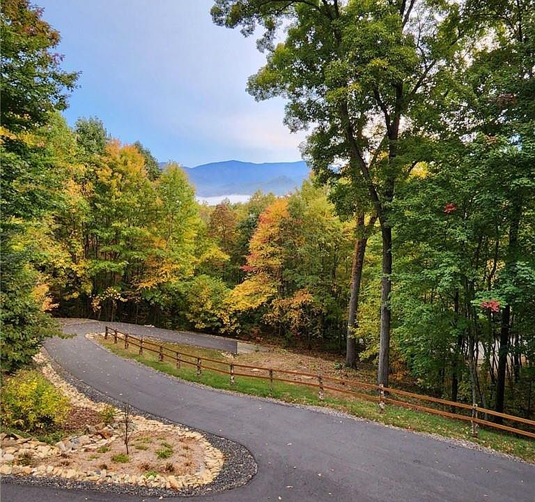 12 Mingo Ter, Swannanoa, NC 28778 MLS CAR4024536 Zillow