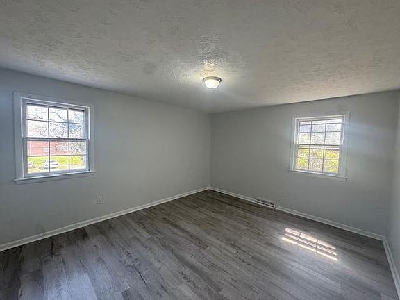 2nd image of 515 Villa Ave Suite 1