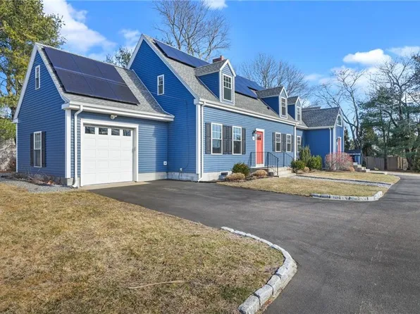 45 Patton Ave, Wakefield, RI 02879