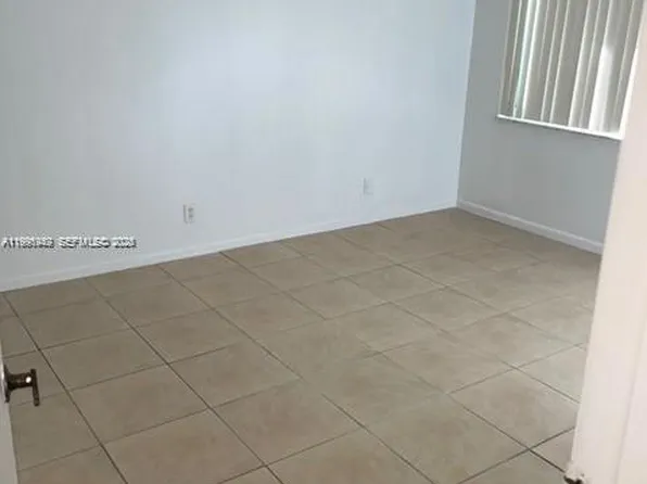 8940 S Hollybrook Blvd APT 306, Hollywood, FL 33025