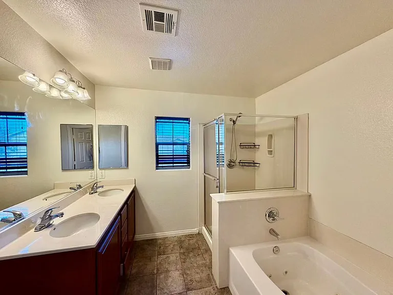11183 Ranch Valley St — Photo 11