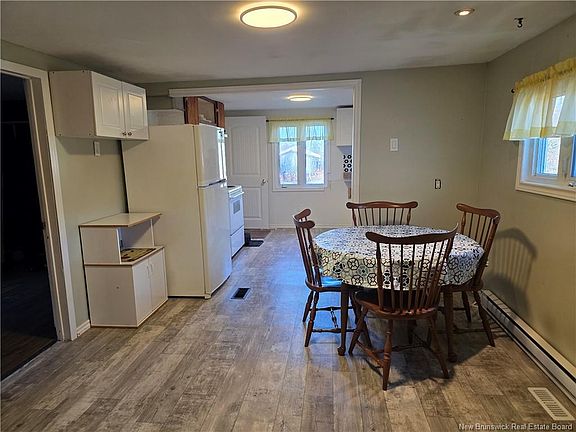 5th image of 42 Lauvina Rd