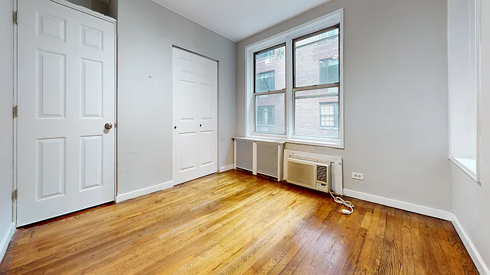 Rented by Bond New York | media 11