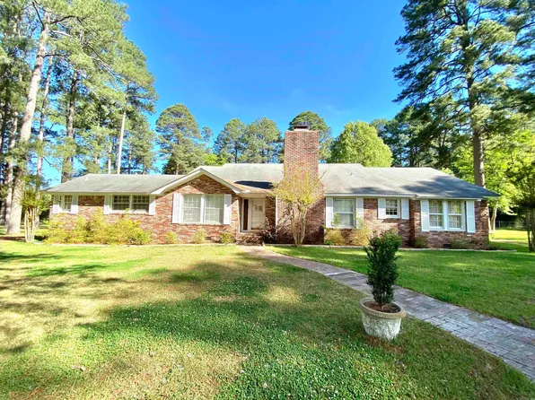 1612 W 4th St, Fordyce, AR 71742