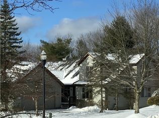621 Blue Spruce Trl, Chagrin Falls, OH 44023