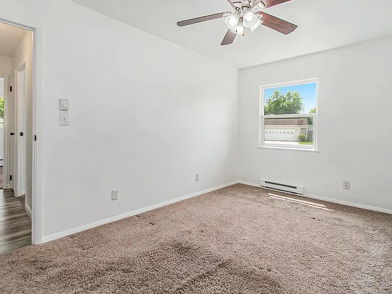 3708 Greenmont Dr — Photo 12