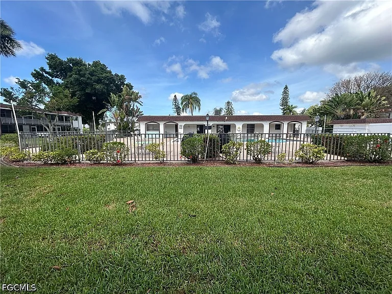 2828 Jackson St #J3 — Photo 18