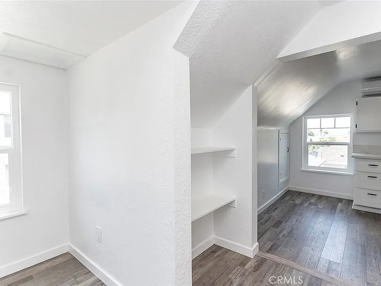 6741 S Newlin Ave #FRONT — Photo 4
