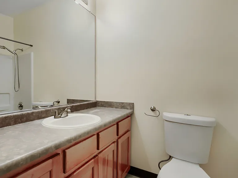 5264 NE 121st St #301 — Photo 3