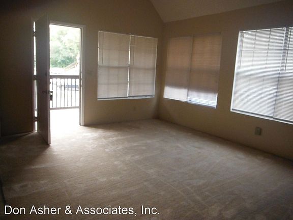 4th image of 325 Forestway Cir Unit 205