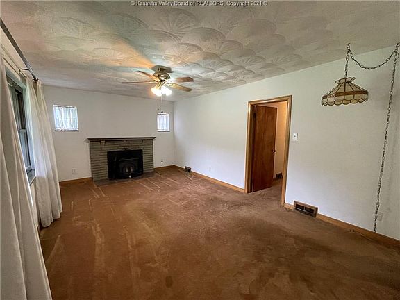 5th image of 6643 Kanawha Ave SE