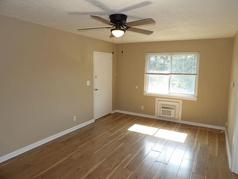 720 Woodland Ave #7 — Photo 10