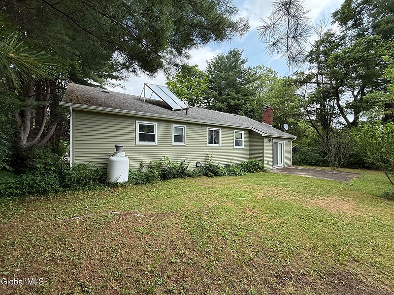 3rd image of 47 Onderdonk Road