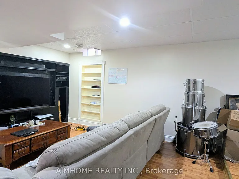 18 Carmichael Dr — Photo 19