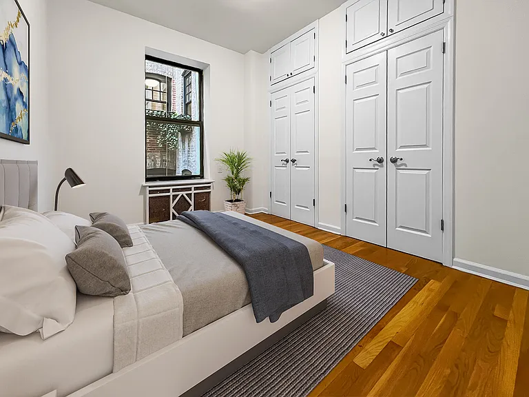 151 E 81st St #4D — Photo 4