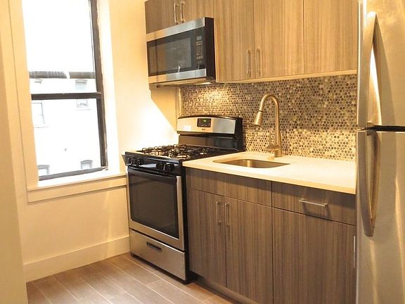 5th image of 611 Ocean Ave APT B3