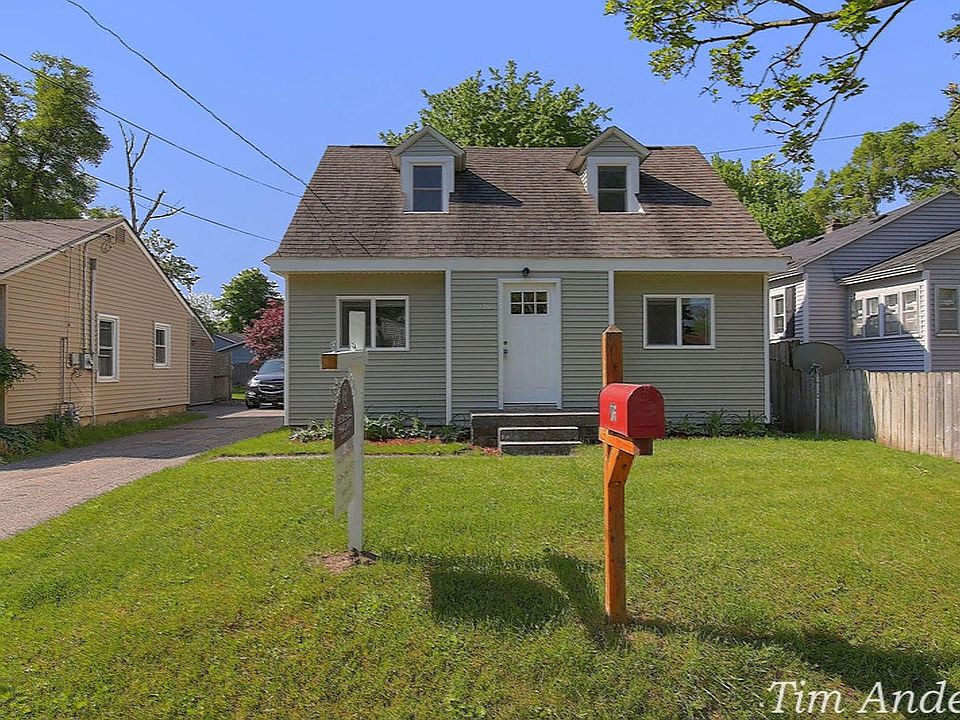 1st image of 116 Burt Ave SE