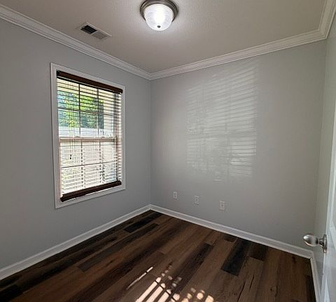 3rd image of 317 Blythe Creek Dr