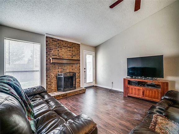 4th image of 2210 Norway Dr