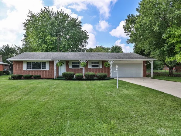 111 Hardacre Dr, Xenia, OH 45385
