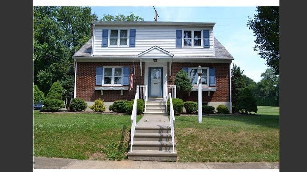 1051 Decatur St, Bethlehem, PA 18017 Zillow