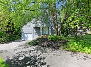 1681 Cedar Hollow Way, Reston, VA 20194