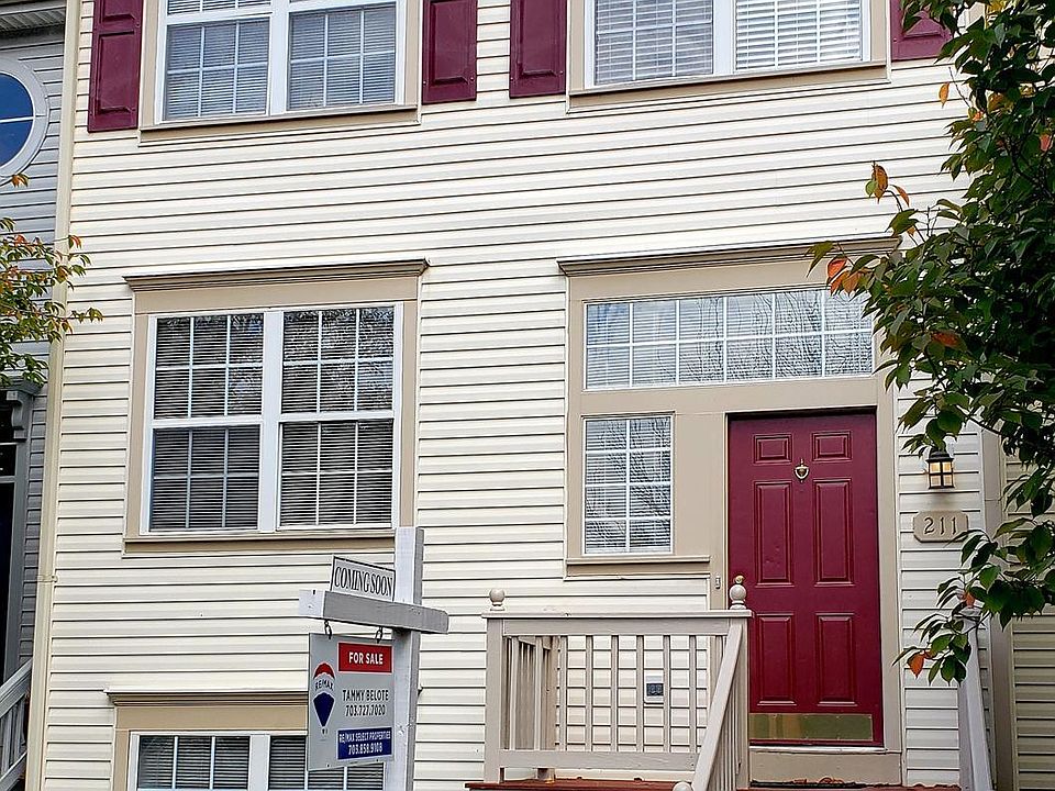 1st image of 211 Frazer Dr