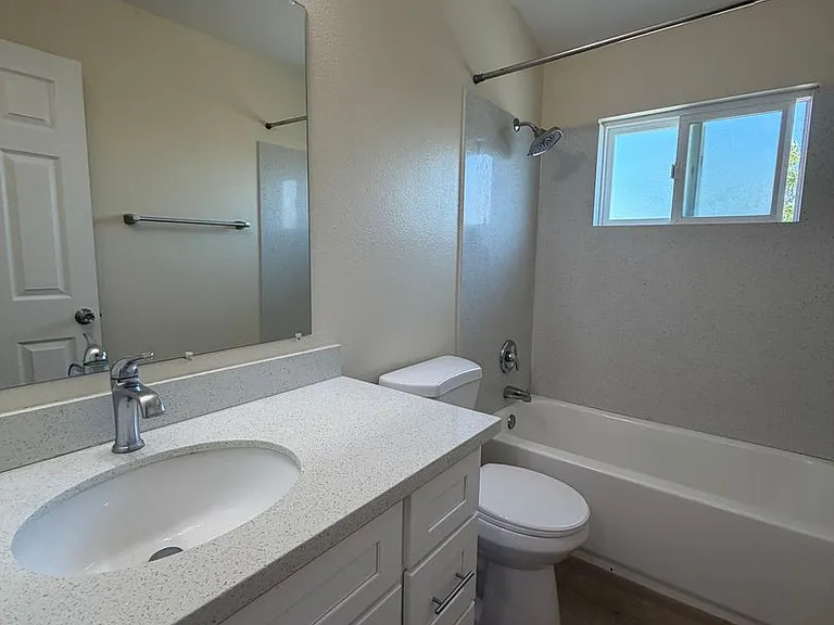 1370 Calabazas Blvd — Photo 11