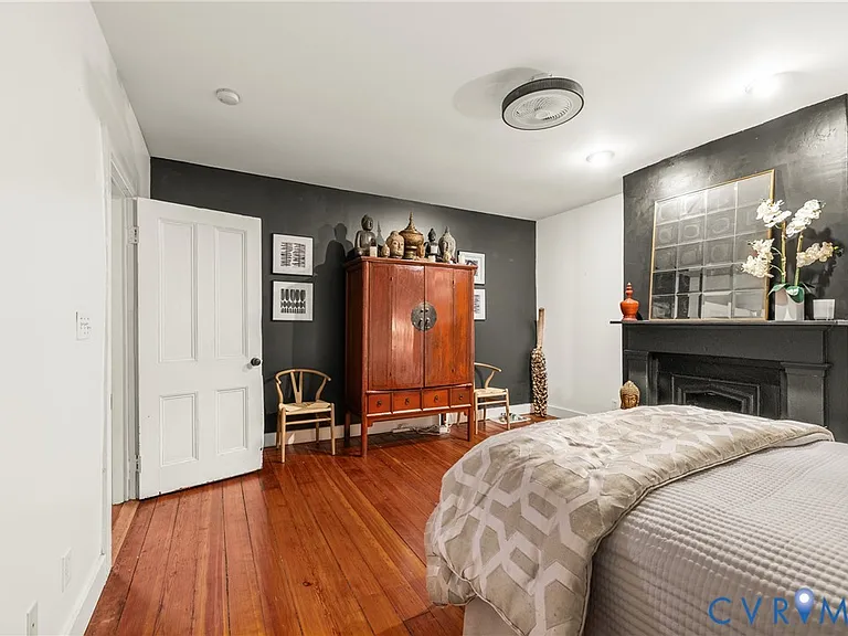 416 W Washington St — Photo 17