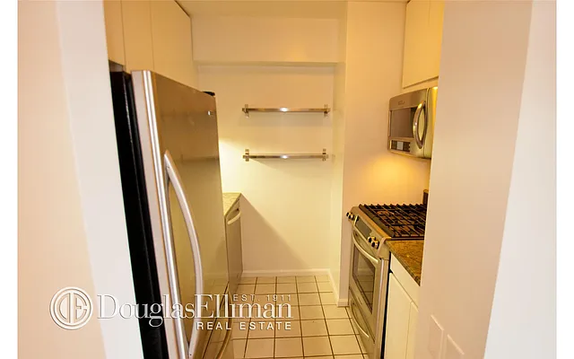 Rented by Douglas Elliman | media 39